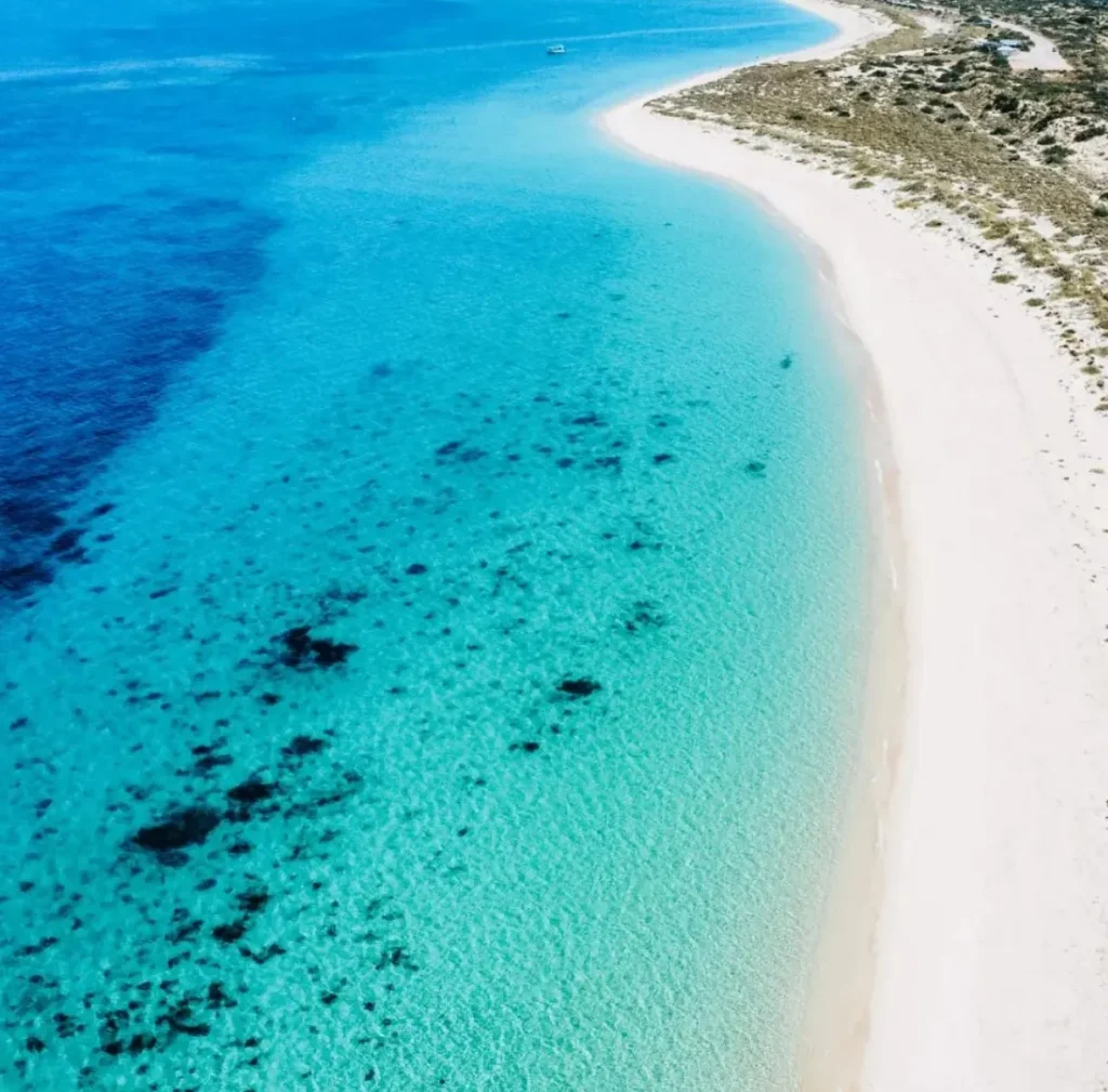 Bundegi Beach